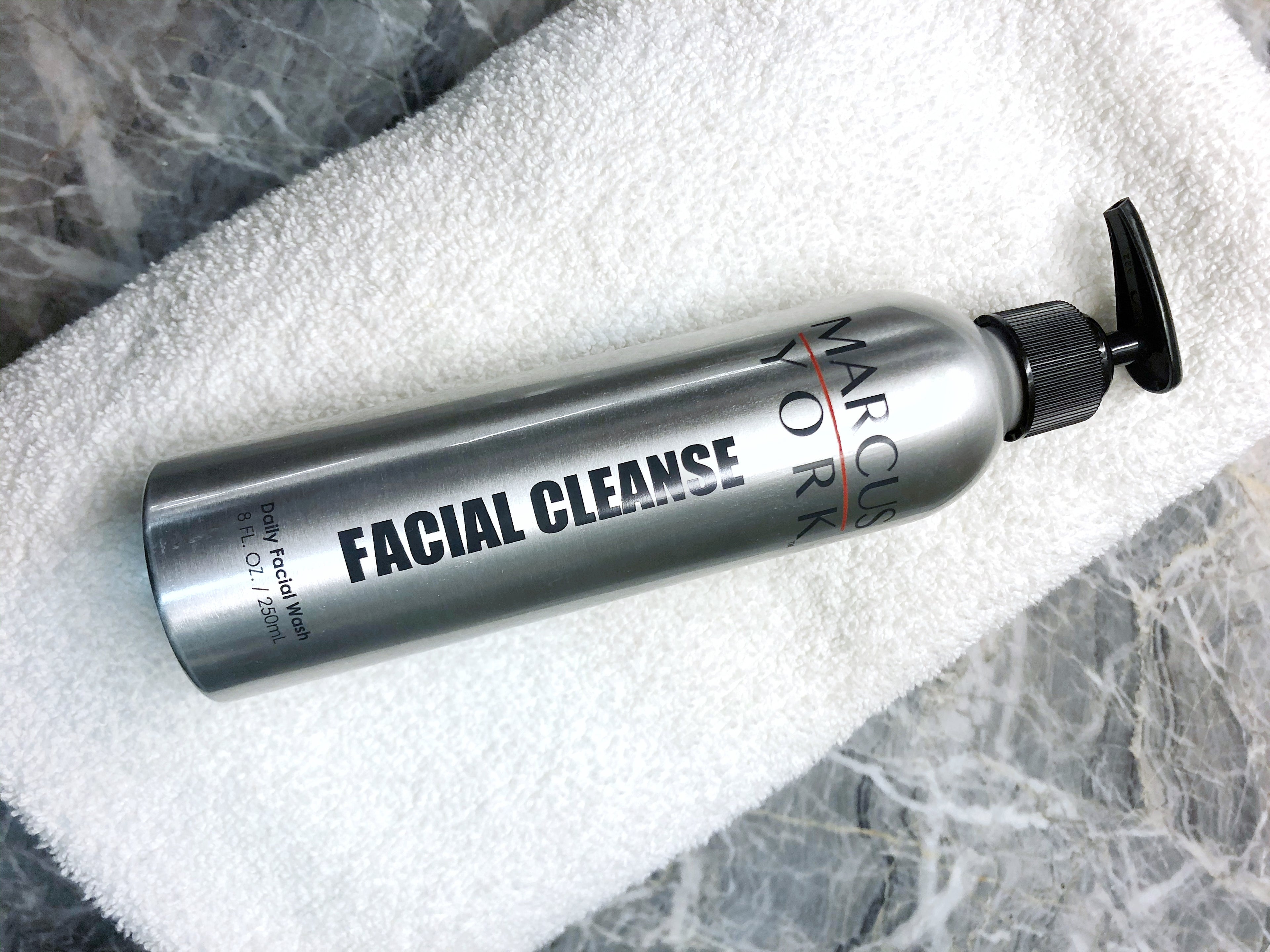 Gel Limpiador Facial Diario para Hombre con Ácidos Exfoliantes y Mentol – 240 ml