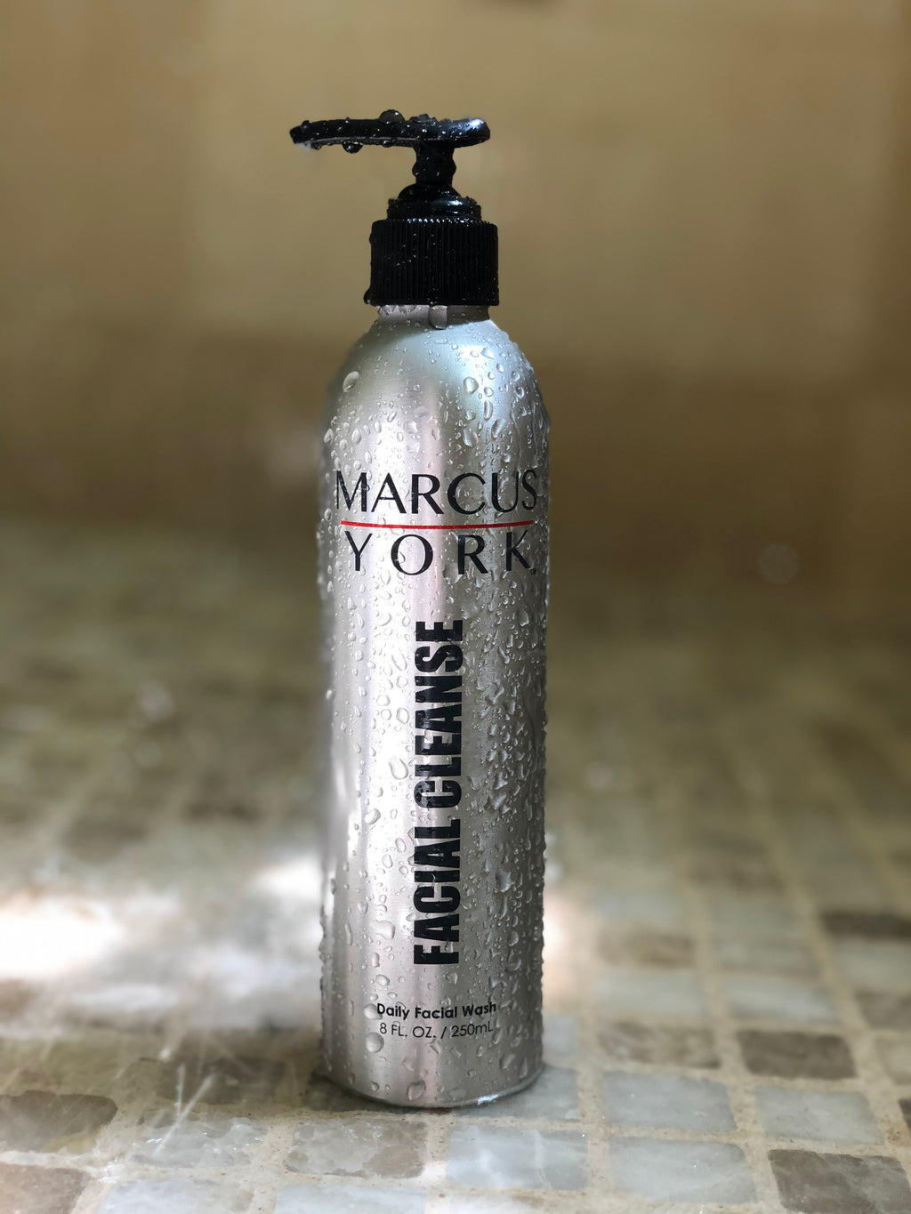 Gel Limpiador Facial Diario para Hombre con Ácidos Exfoliantes y Mentol – 240 ml